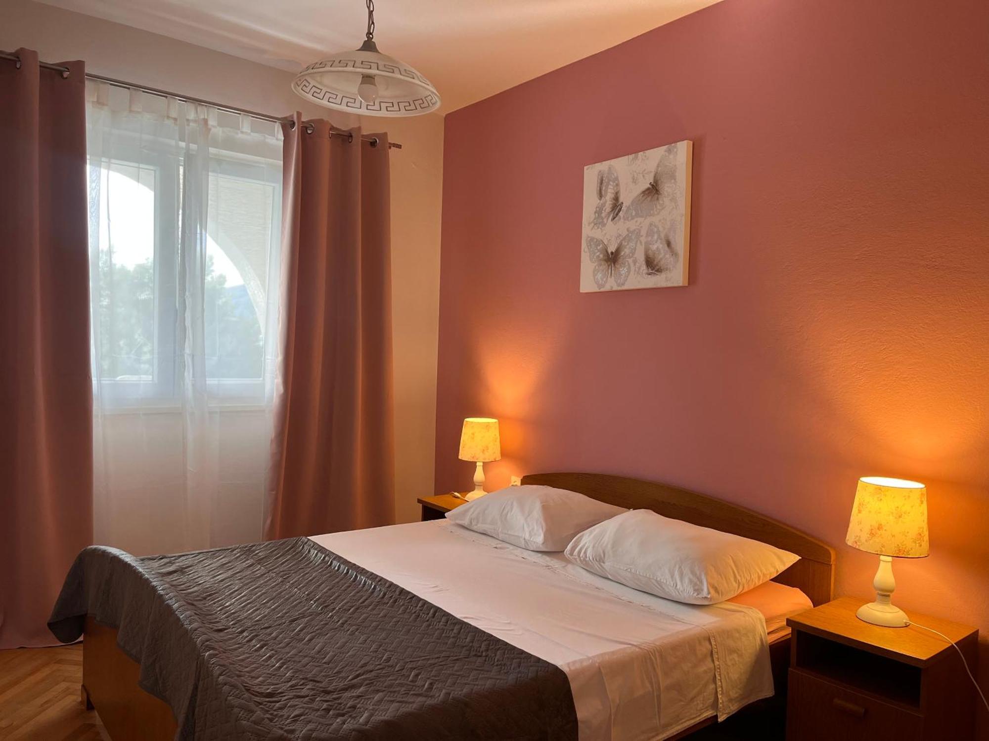 Apartments Villa Mirella 20 M From The Sea - Free Parking Trogir Exterior photo